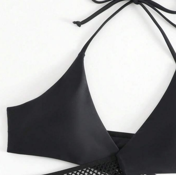 Criss Cross Halter Triangle Bikini SwimsuitSize XL (US 12/14) - Picture 7 of 8